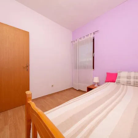 Lili Apartment Pula
