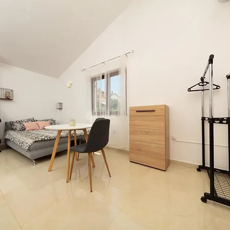 Lili Apartment
