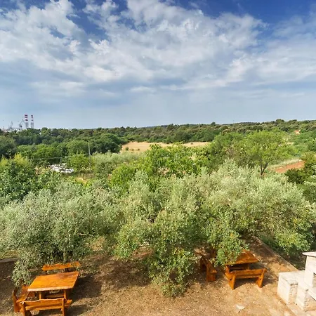 Lili Apartament *